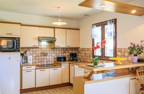 Pirou House | Nice home in Pirou-Plage with WiFi