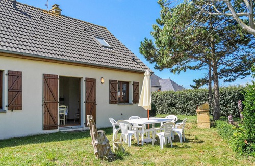 Pirou House | Nice home in Pirou-Plage with WiFi