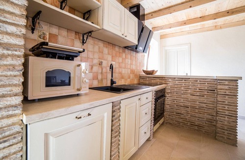 Antonci House | Nice home in Porec with sauna