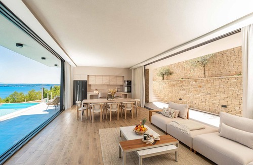 Preko House | Nice home in Preko with sauna