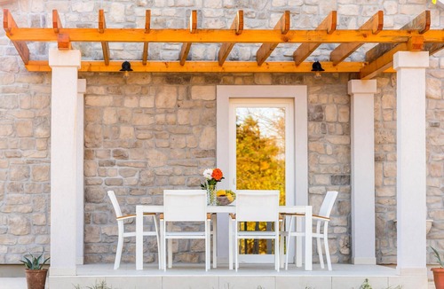 Puljane House | Nice home in Puljane with WiFi