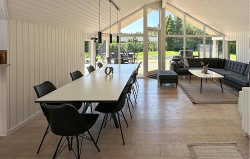 Kramnitse House | Nice Home In Rødby With Sauna