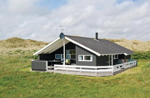 Houvig House | Nice home in Ringkøbing with sauna