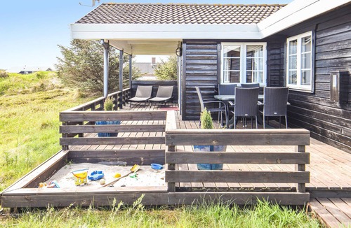 Klegod Strand House | Nice home in Ringkøbing with sauna