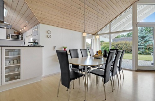 Kramnitse House | Nice home in Rødby with sauna