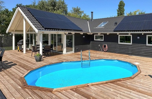 Kramnitse House | Nice home in Rødby with sauna