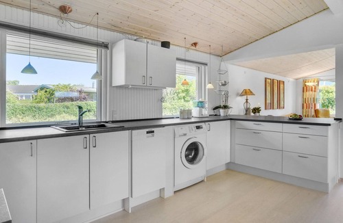 Roskilde House | Nice home in Roskilde with WiFi