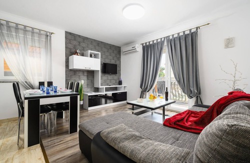 Rovinjsko Selo House | Nice home in Rovinjsko Selo