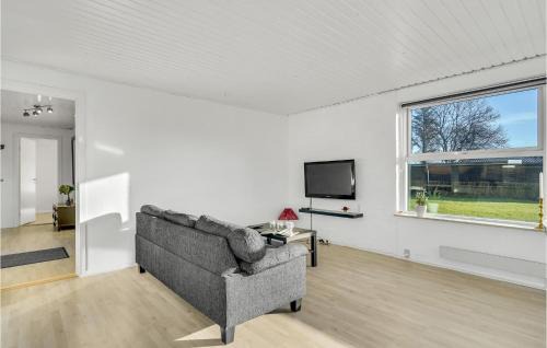 Spodsbjerg House | Nice Home In Rudkøbing With Kitchen