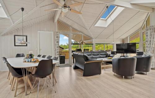Spodsbjerg House | Nice Home In Rudkøbing With Sauna
