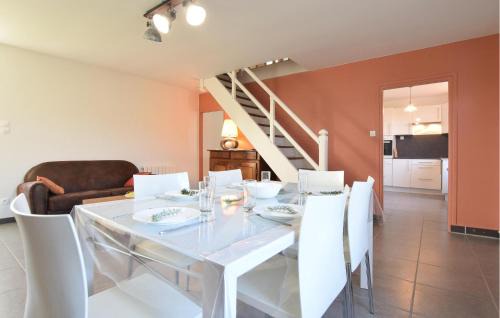 Saint-Marcouf House | Nice Home In Saint Marcouf With Wifi