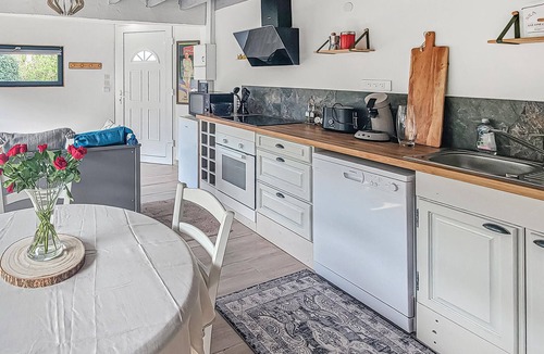 Salavas House | Nice home in Salavas with WiFi