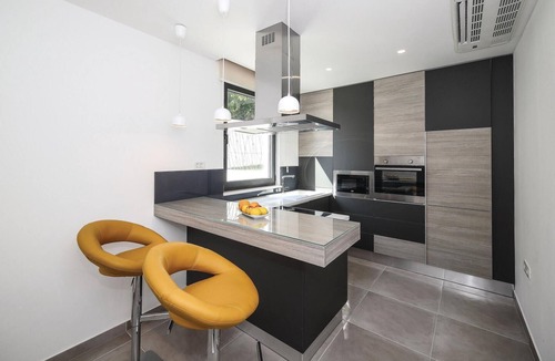 Trogir House | Nice home in Saldun with sauna