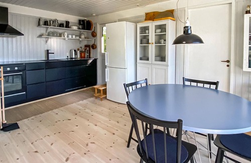 Marup House | Nice home in Samsø with kitchen