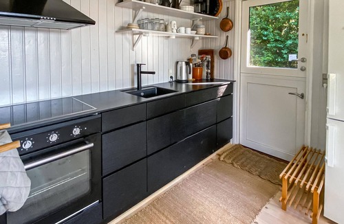 Marup House | Nice home in Samsø with kitchen