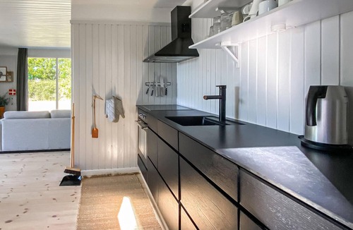 Marup House | Nice home in Samsø with kitchen