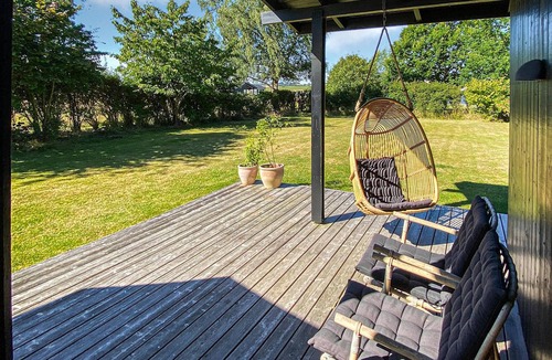 Marup House | Nice home in Samsø with kitchen