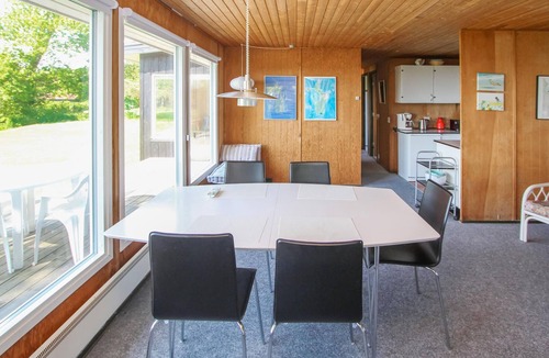Samsø House | Nice home in Samsø with kitchen