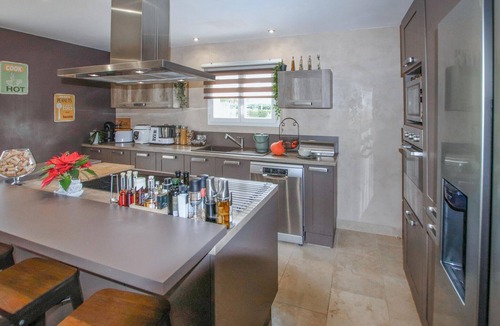 Sarrians House | Nice home in Sarrians