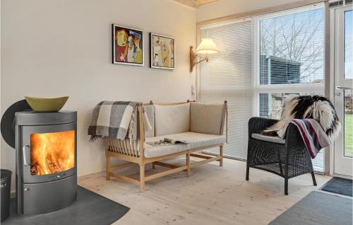 Skarup Fyn House | Nice Home In Skårup Fyn With Wifi