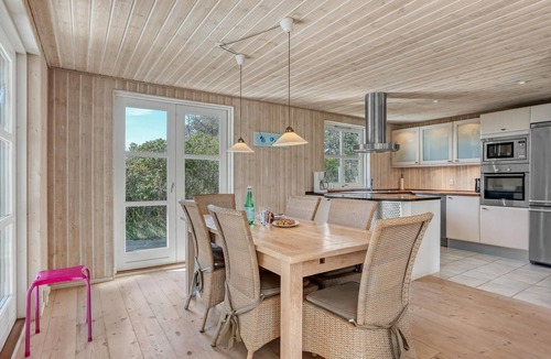 Skagen House | Nice home in Skagen with kitchen