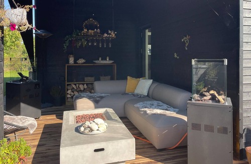 Skjern House | Nice home in Skjern with kitchen