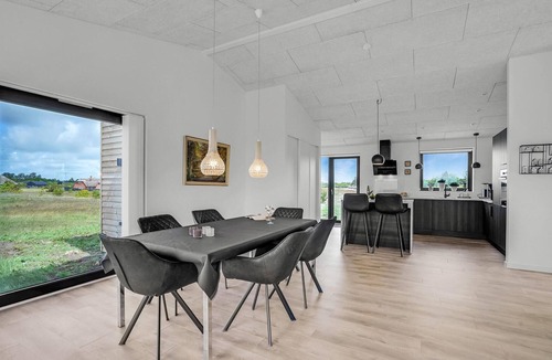Skjern House | Nice home in Skjern with WiFi
