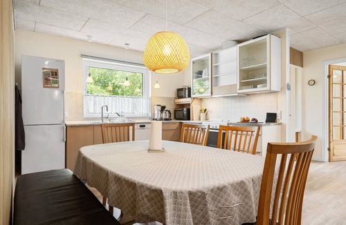 Skjern House | Nice home in Skjern with WiFi