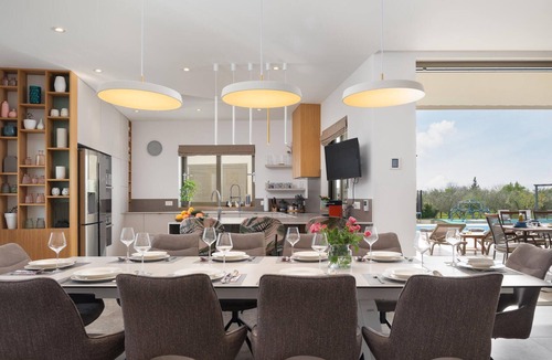 Murvica House | Nice home in Smokovic