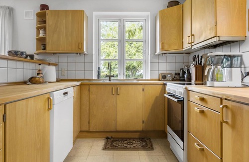 Sønderborg House | Nice home in Sønderborg with kitchen