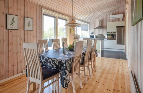Spøttrup House | Nice home in Spøttrup with sauna
