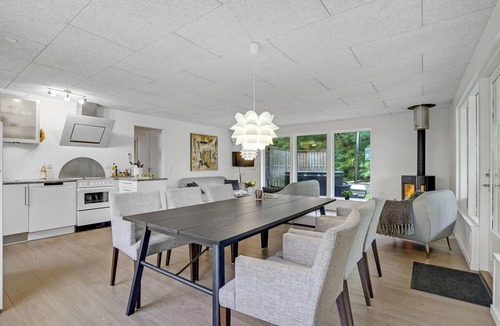 Lihme House | Nice home in Spøttrup with house a panoramic view