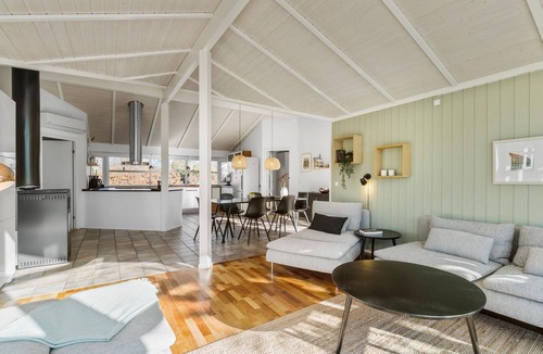 Strøby Ladeplads House | Nice home in Strøby with WiFi