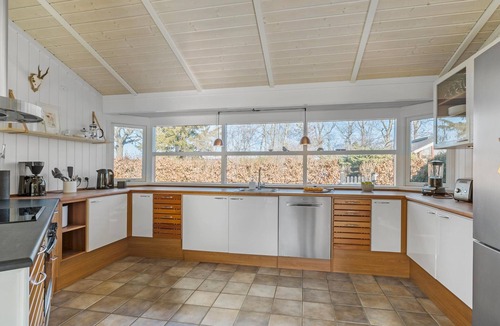 Strøby Ladeplads House | Nice home in Strøby with WiFi