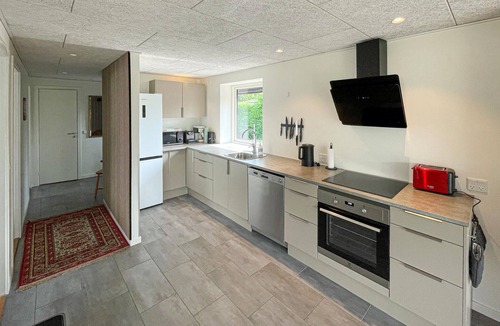 Strøby Ladeplads House | Nice home in Strøby with WiFi