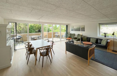 Strøby Ladeplads House | Nice home in Strøby with WiFi