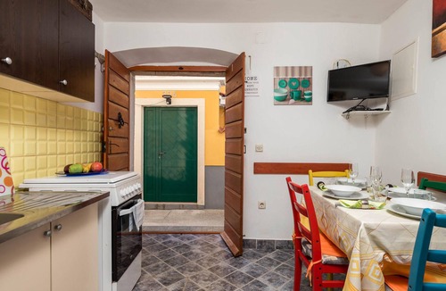 Susak House | Nice home in Susak with house a panoramic view