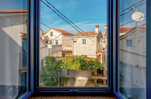 Susak House | Nice home in Susak with house a panoramic view
