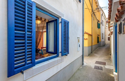 Susak House | Nice home in Susak with house a panoramic view