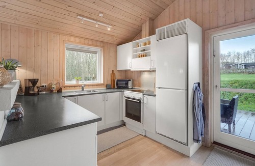 Mommark Strand House | Nice home in Sydals with sauna