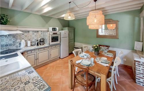 Thierville House | Nice Home In Thierville With Heated Swimming Pool