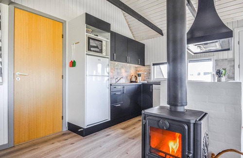 Klitmoller House | Nice home in Thisted with kitchen