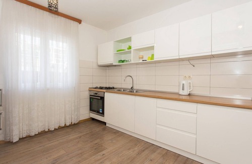 Trilj House | Nice home in Tijarica