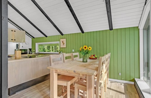 Arrild Ferieby House | Nice home in Toftlund with kitchen