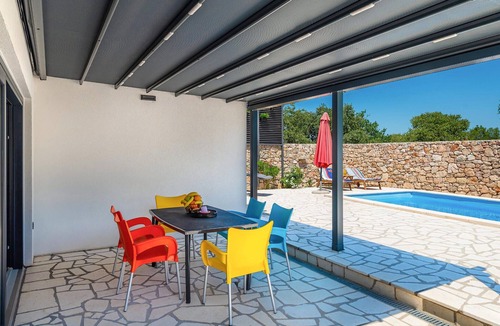 Drnis House | Nice home in Trbounje with WiFi