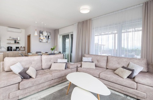 Udbina House | Nice home in Udbina with sauna