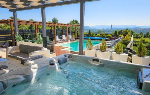Udbina House | Nice Home In Udbina With Sauna