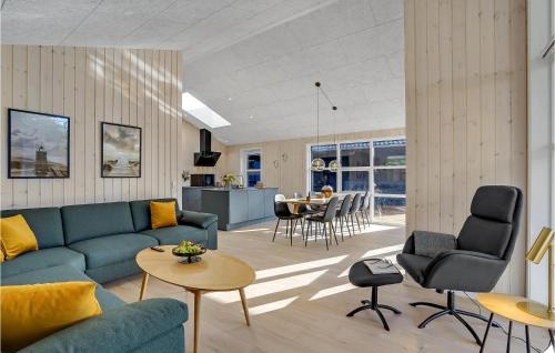 Sønder Nissum House | Nice Home In Ulfborg With Kitchen