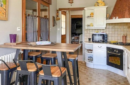 Vezenobres House | Nice home in Vézénobres
