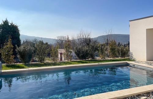 Valaurie House | Nice home in Valaurie